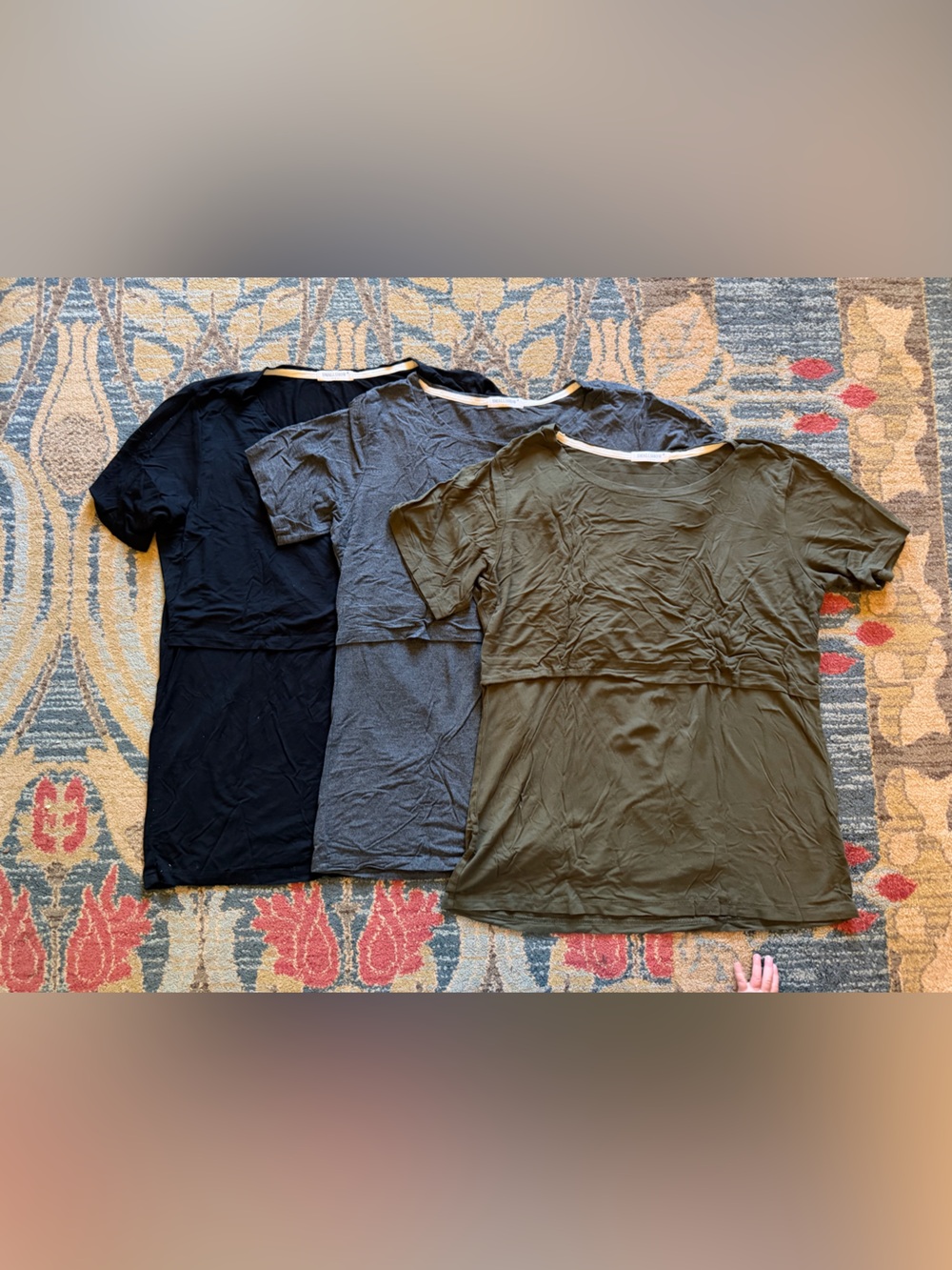 Smallshow 3-Pack Nursing Tees - Olive, Gray, Black